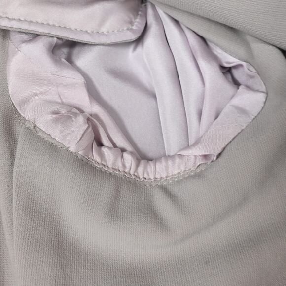 Valentino Boutique | Light Gray Wool-Blend Blazer Size: 10 - Picture 10 of 11